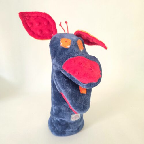 girafe-marionnette-bleue-creation-france-fabule-fait-quebec_26